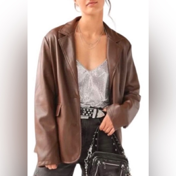 Urban Outfitters Vegan Leather Oversized Blazer Brown Large Business Casual - Picture 1 of 11